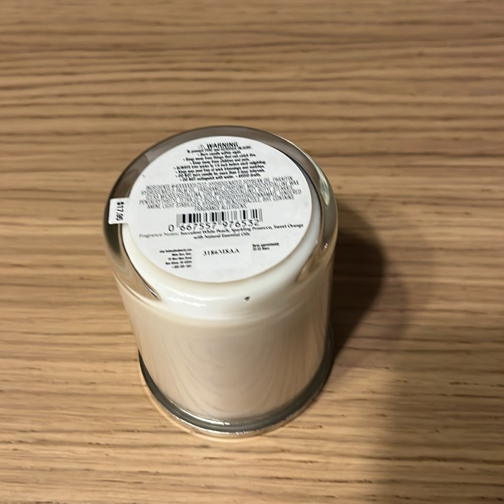 Bath & Body Works Single Wick Candle. Peach Bellini. - Picture 3 of 3